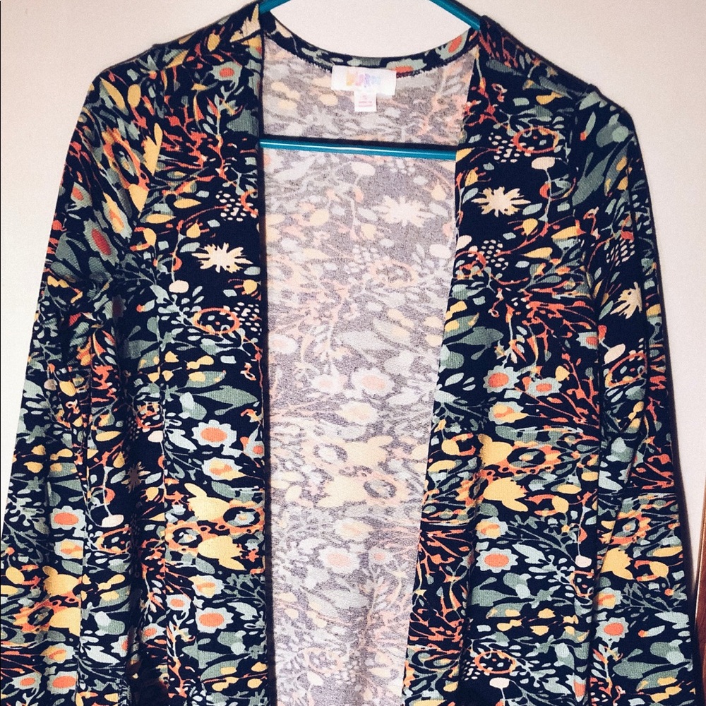 ***FINAL*** Small Lularoe Sarah